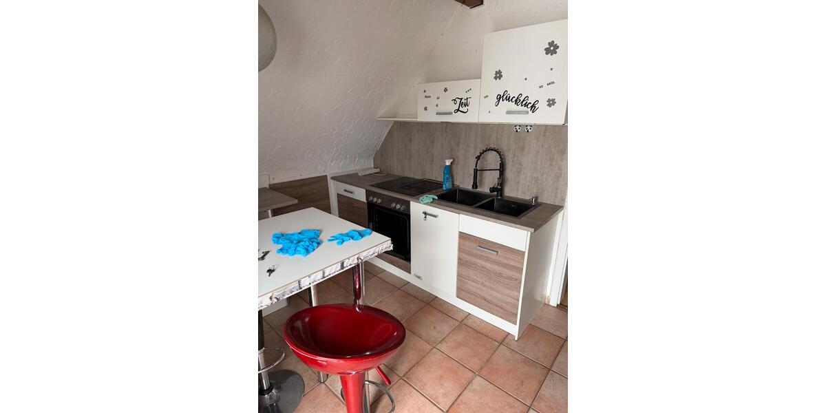 Etagenwohnung Eislingen (Fils) - 3 Zimmer, 80 m&sup2;, 1.100&euro; | Angebot:25047408