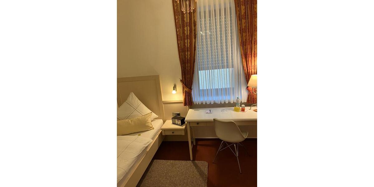 Etagenwohnung Bonn Bad Godesberg - 1 Zimmer, 25 m&sup2;, 590&euro; | Angebot:24867657