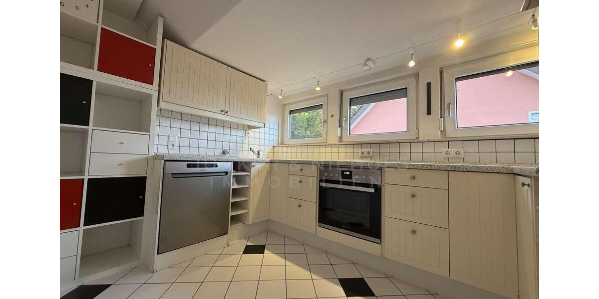 Etagenwohnung Oerlinghausen - 4 Zimmer, 120 m&sup2;, 1.200&euro; | Angebot:23246357