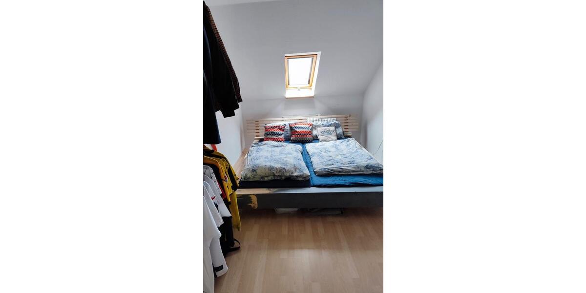 Dachgeschoßwohnung Hof Altstadt - 1 Zimmer, 70 m&sup2;, 660&euro; | Angebot:26621749