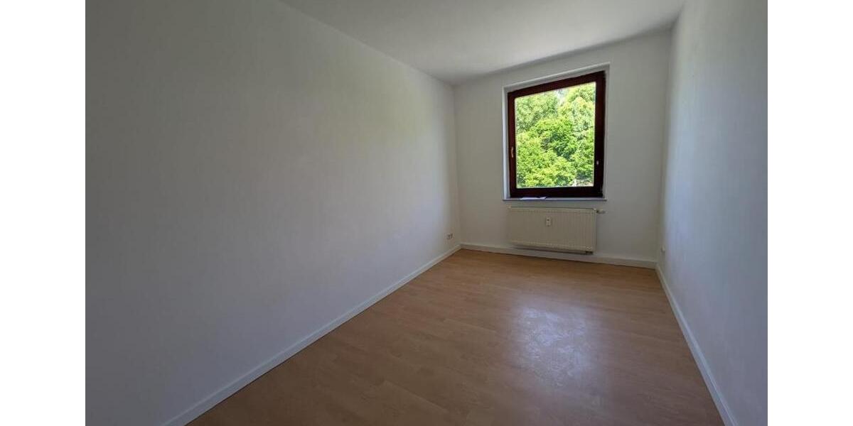 Etagenwohnung Colditz - 3 Zimmer, 69 m&sup2;, 350&euro; | Angebot:25447496