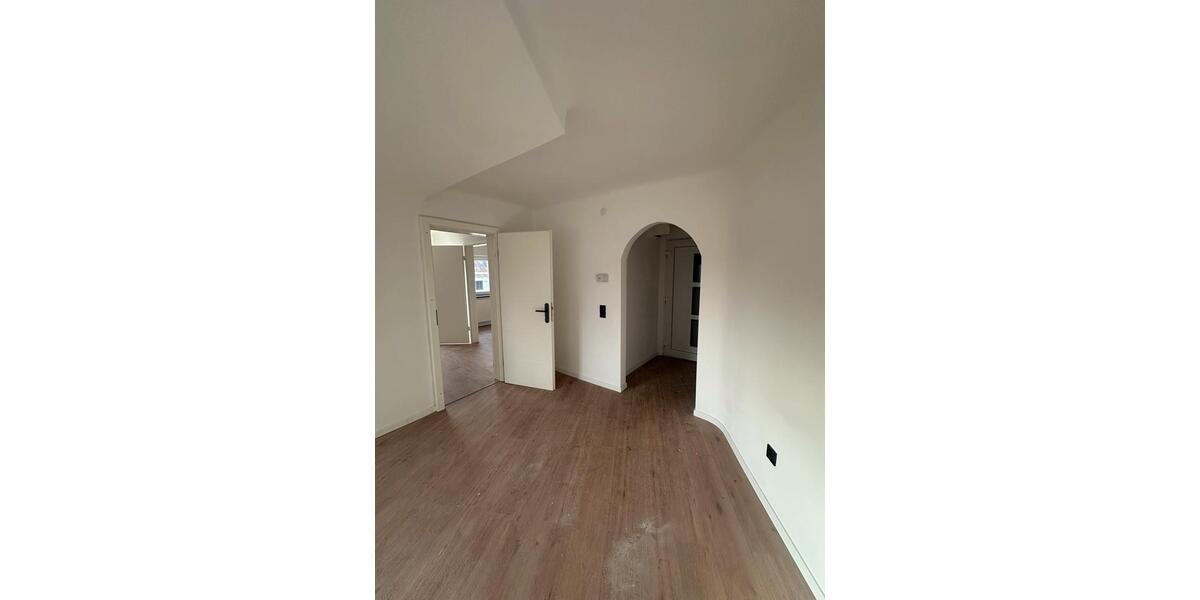 4-Zimmer Wohnung in Neunkirchen City, Erstbezug nach Renovierung 4 zimmer