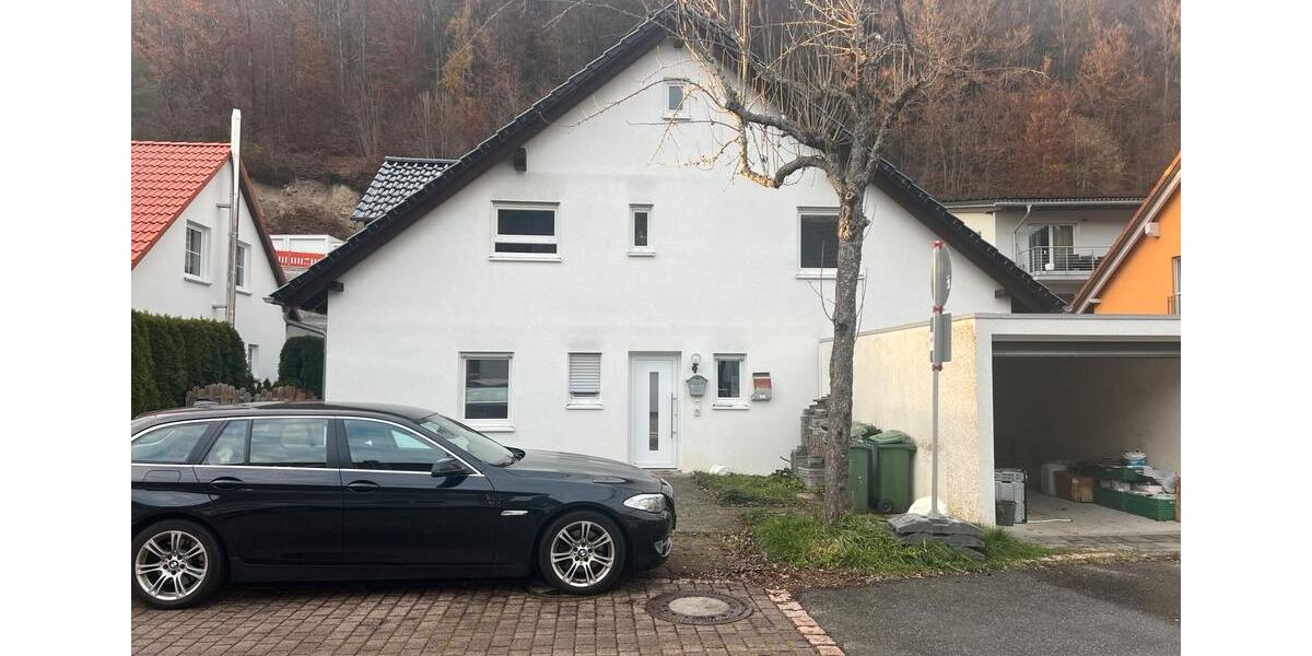 Etagenwohnung Nagold - 3 Zimmer, 85 m&sup2;, 1.250&euro; | Angebot:24982585