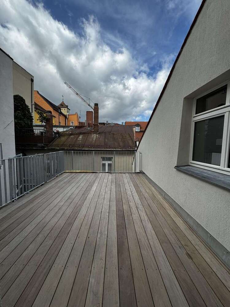 Wohnung zum Mieten in Regensburg 1.180 € 64 m²