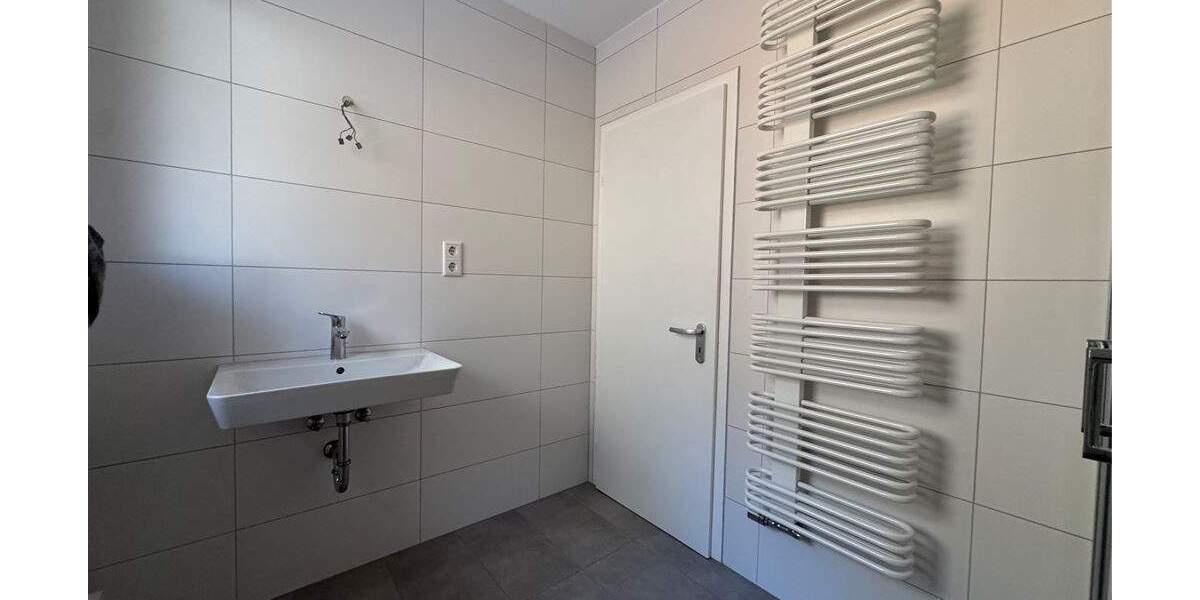 Doppelhaushälfte Landshut Achdorf - 6 Zimmer, 137 m&sup2;, 1.830&euro; | Angebot:25107172