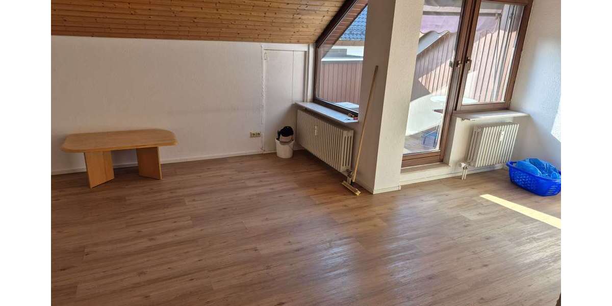 Etagenwohnung Öhringen - 1 Zimmer, 33 m&sup2;, 400&euro; | Angebot:27113171