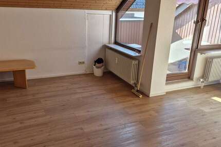 Wohnung Öhringen - 1 Zimmer, 33 m&sup2;, 400&euro; | Angebot:27113171