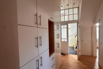 Wohnung Bielefeld - 4 Zimmer, 90 m&sup2;, 1.100&euro; | Angebot:27608802