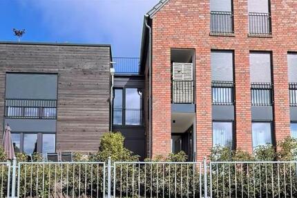 Moderne Erdgeschoss-Wohnung mit 3 Zimmern und 2 PKW-Stellplätzen in bester Lage! zimmer