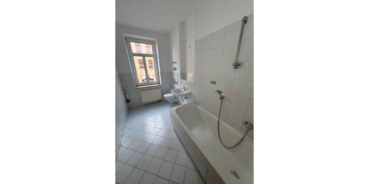 Zimmer Chemnitz Kaßberg - 3 Zimmer, 81 m&sup2;, 450&euro; | Angebot:26290142