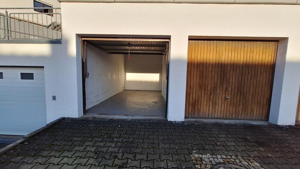 Erdgeschoßwohnung Marbach am Neckar - 4 Zimmer, 121 m&sup2;, 1.500&euro; | Angebot:24815147