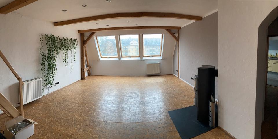 Etagenwohnung Hof Altstadt - 4 Zimmer, 103 m&sup2;, 980&euro; | Angebot:26514836