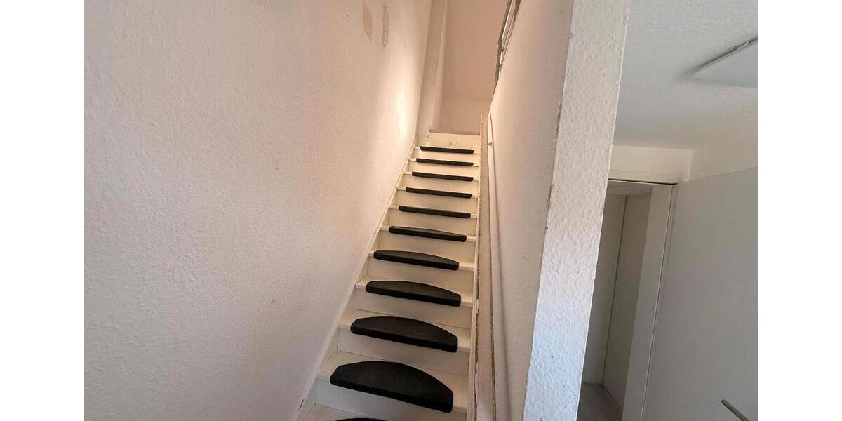 Einfamilienhaus Eschershausen - 7 Zimmer, 160 m&sup2;, 1.400&euro; | Angebot:26302712