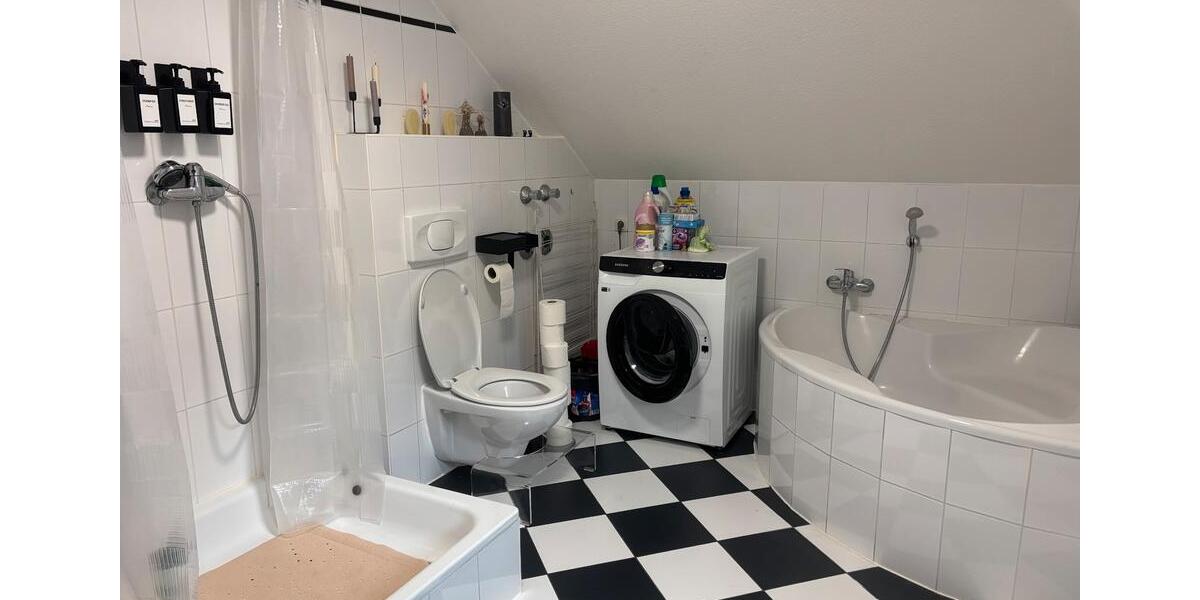 Dachgeschoßwohnung Wiesbaden Mainz-Kostheim - 2 Zimmer, 47 m&sup2;, 850&euro; | Angebot:25440027