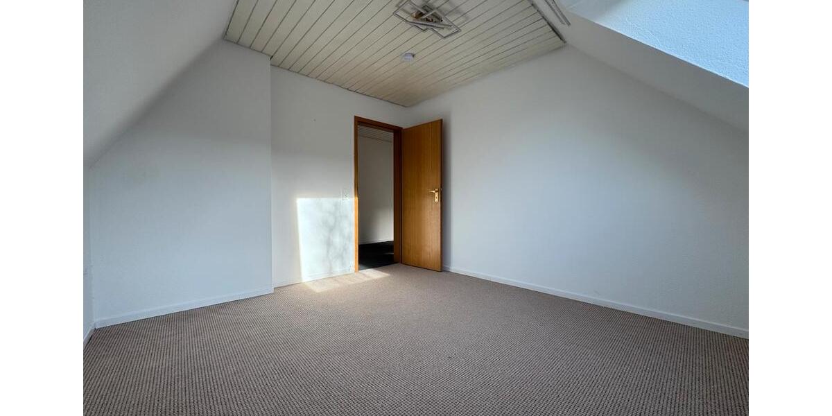 Dachgeschoßwohnung Dortmund - 2 Zimmer, 70 m&sup2;, 695&euro; | Angebot:26591349
