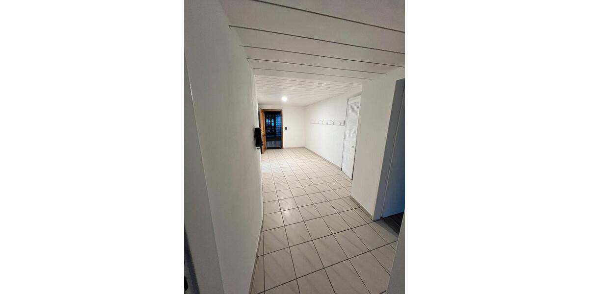 Etagenwohnung Karben - 3 Zimmer, 100 m&sup2;, 1.250&euro; | Angebot:24338623