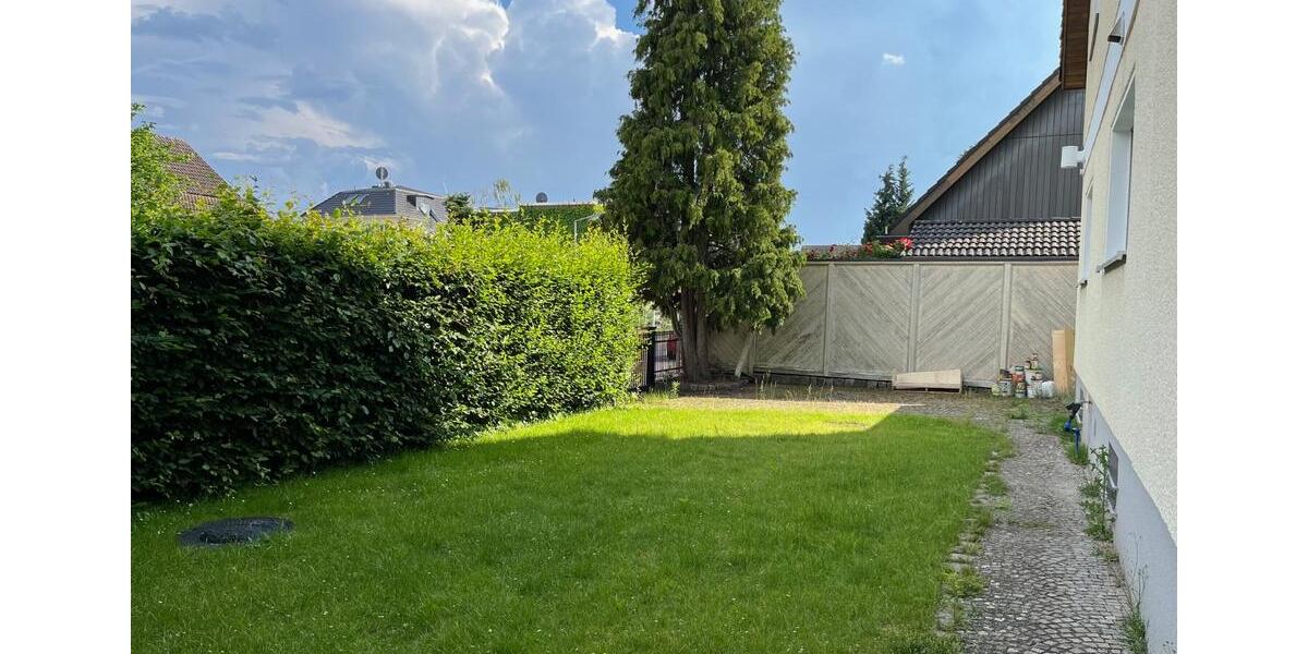 Erdgeschoßwohnung Berlin Neukölln - 5 Zimmer, 137 m&sup2;, 2.700&euro; | Angebot:24351703