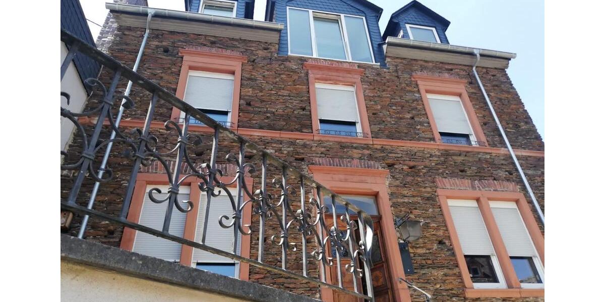 Etagenwohnung Reil - 7 Zimmer, 140 m&sup2;, 950&euro; | Angebot:26503843