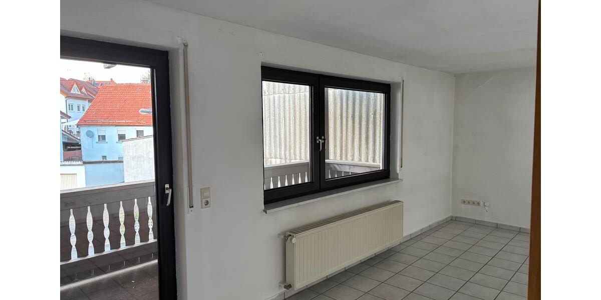 Mehrfamilienhaus, Wohnhaus Sinsheim - 8 Zimmer, 194 m&sup2;, 1.900&euro; | Angebot:25950758