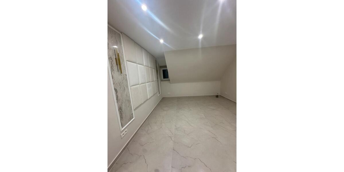 Dachgeschoßwohnung Hamburg Harburg - 3 Zimmer, 80 m&sup2;, 1.300&euro; | Angebot:26620959