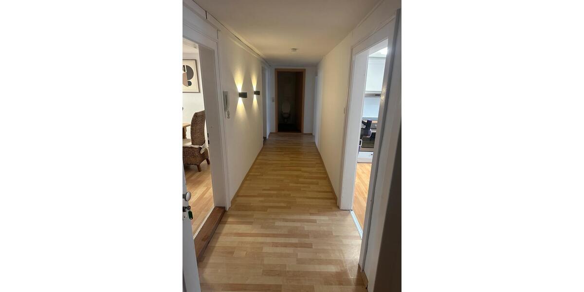 Etagenwohnung Vöhrenbach - 4 Zimmer, 130 m&sup2;, 1.400&euro; | Angebot:25518917