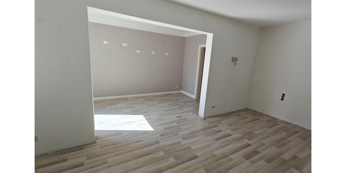 Erdgeschoßwohnung Gelsenkirchen Gelsenkirchen-Nord - 2 Zimmer, 61 m&sup2;, 449&euro; | Angebot:26548396