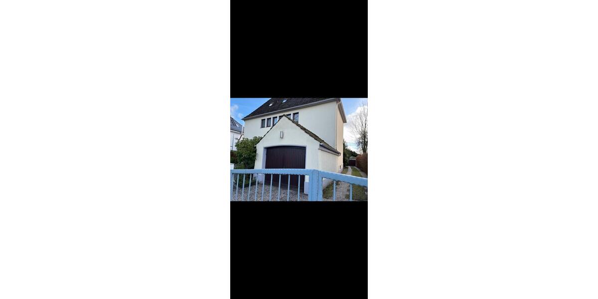 Etagenwohnung Bremerhaven Lehe - 4 Zimmer, 20 m&sup2;, 1.100&euro; | Angebot:25440028