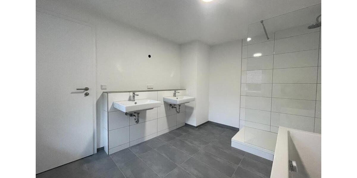 Maisonettenwohnung Rielasingen-Worblingen Worblingen - 4 Zimmer, 104 m&sup2;, 1.220&euro; | Angebot:25419450