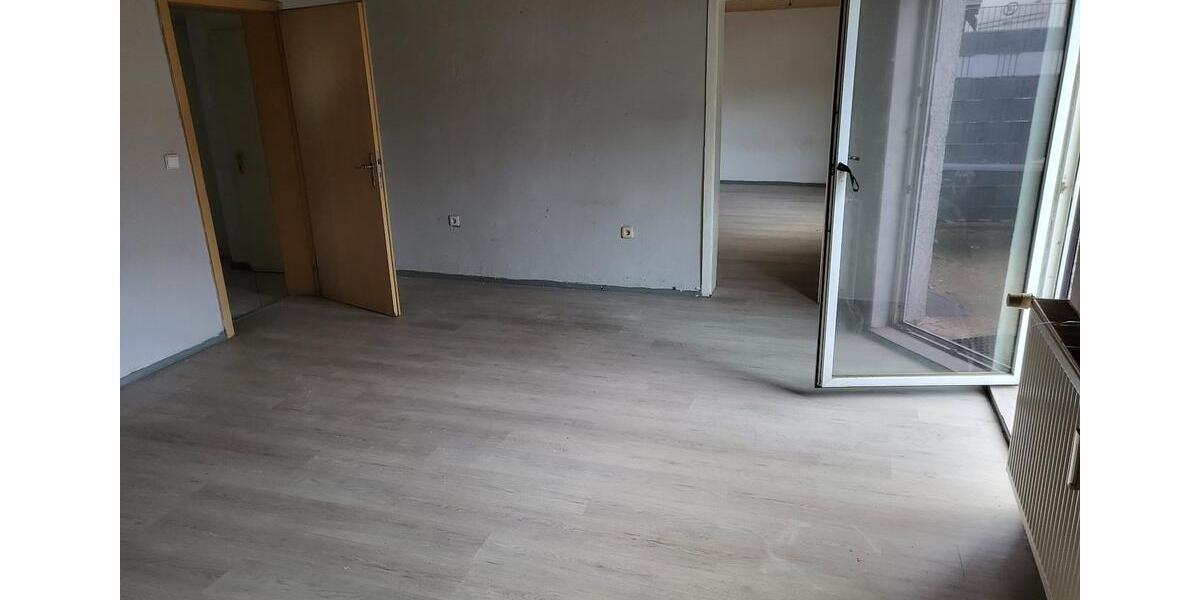 Erdgeschoßwohnung Salzgitter Ortschaft Südost - 3 Zimmer, 70 m&sup2;, 380&euro; | Angebot:26233643