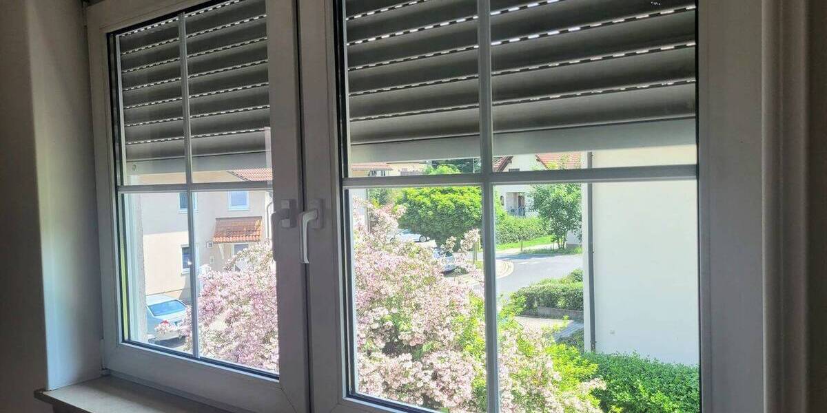 Etagenwohnung Hildburghausen - 2 Zimmer, 66 m&sup2;, 500&euro; | Angebot:25679323