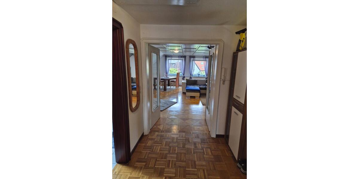 Dachgeschoßwohnung Freiburg (Elbe) - 2 Zimmer, 84 m&sup2;, 650&euro; | Angebot:26644693