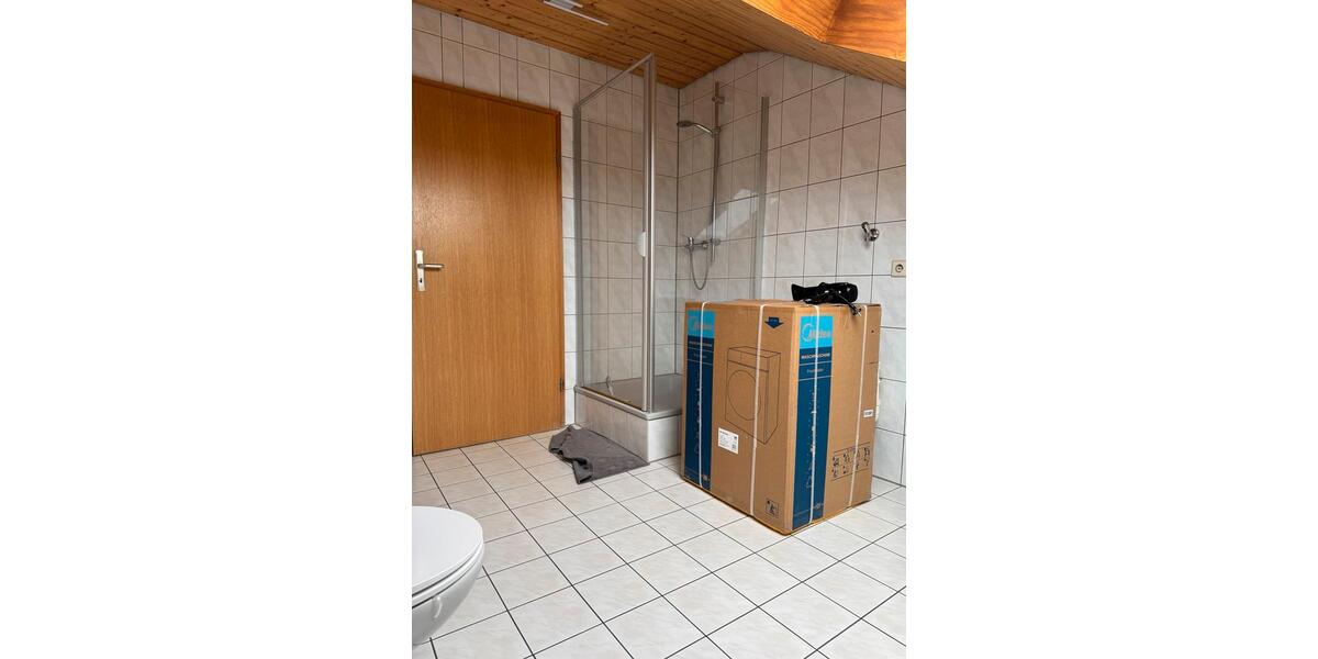 Dachgeschoßwohnung Kirchardt - 3 Zimmer, 75 m&sup2;, 640&euro; | Angebot:25892371