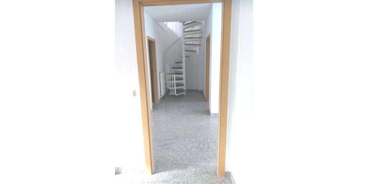 Etagenwohnung Kirchardt - 3 Zimmer, 85 m&sup2;, 850&euro; | Angebot:26999249