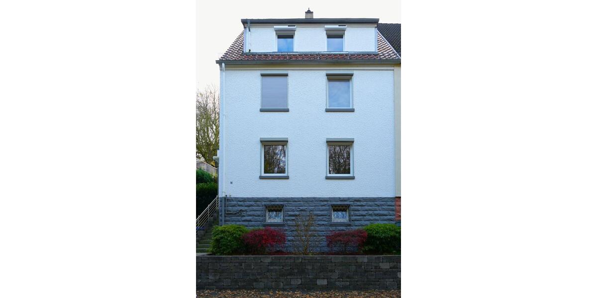 Hochparterre Saarbrücken Eschberg - 3 Zimmer, 80 m&sup2;, 700&euro; | Angebot:24600864