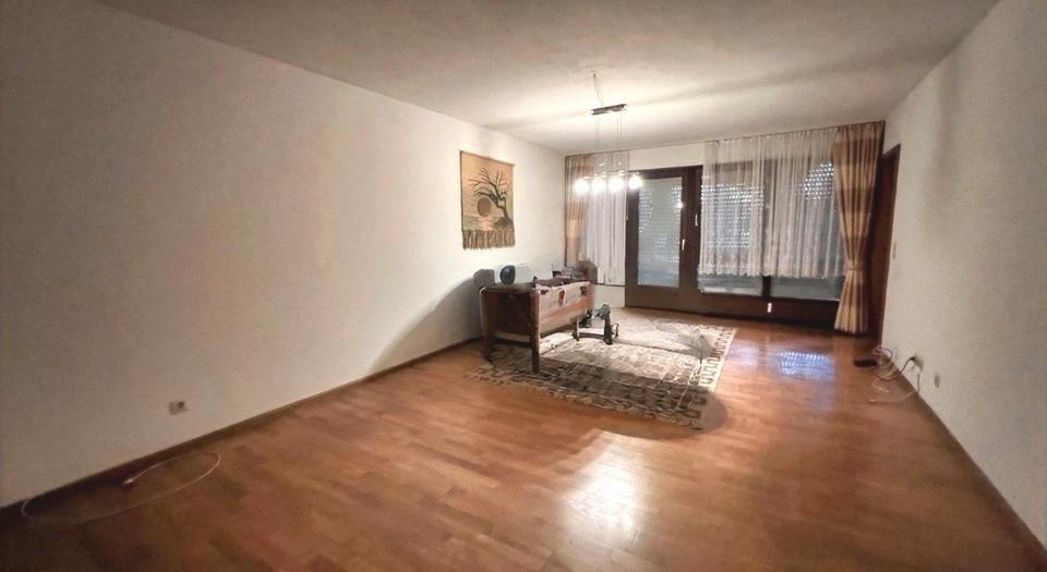 Erdgeschoßwohnung Waldshut-Tiengen Tiengen - 3.5 Zimmer, 90 m&sup2;, 1.000&euro; | Angebot:26483132