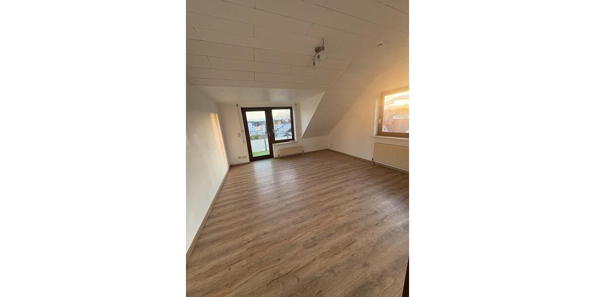 Dachgeschoßwohnung Dornburg - 2 Zimmer, 47 m&sup2;, 500&euro; | Angebot:26221068