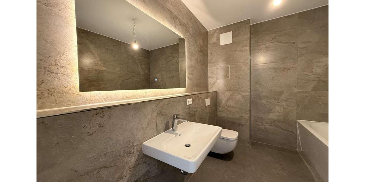 Etagenwohnung Leipzig Mitte - 4 Zimmer, 136 m&sup2;, 2.040&euro; | Angebot:25418313