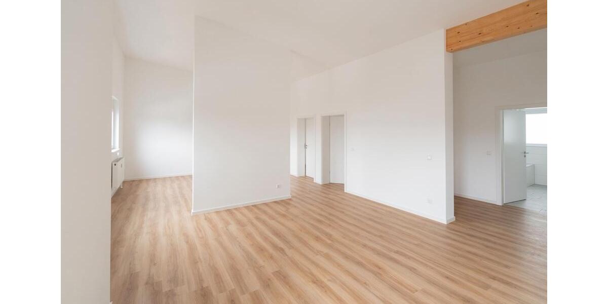 Dachgeschoßwohnung Hechingen - 3 Zimmer, 93 m&sup2;, 1.280&euro; | Angebot:26223620