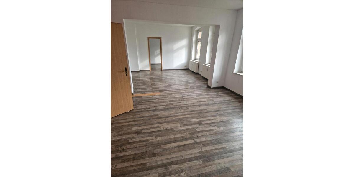 Erdgeschoßwohnung Bad Lauchstädt - 4 Zimmer, 85 m&sup2;, 850&euro; | Angebot:26549774