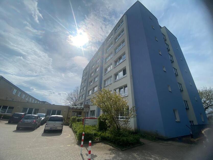 Senioren ab 60 J. - Wohnen im AWO-Servicehaus, 1-Zi-Whg., neue Küche, neuer Bodenbelag, Dusche