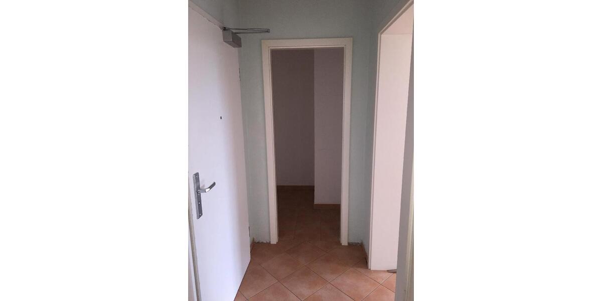 Etagenwohnung Riesa - 1 Zimmer, 41 m&sup2;, 281&euro; | Angebot:26477159