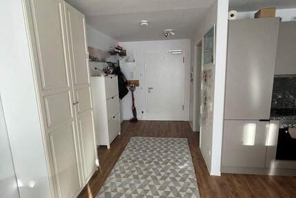 Charmante 2-Zimmer-Wohnung mit Einbauküche und großem Balkon