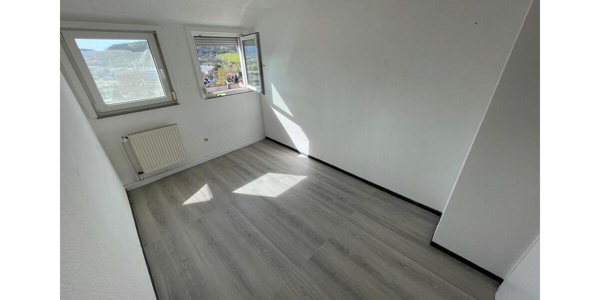 Dachgeschoßwohnung Weißbach - 3 Zimmer, 69 m&sup2;, 700&euro; | Angebot:26049597
