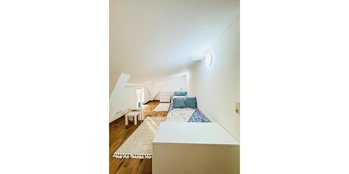 Dachgeschoßwohnung Anklam - 3 Zimmer, 70 m&sup2;, 1.250&euro; | Angebot:26449229