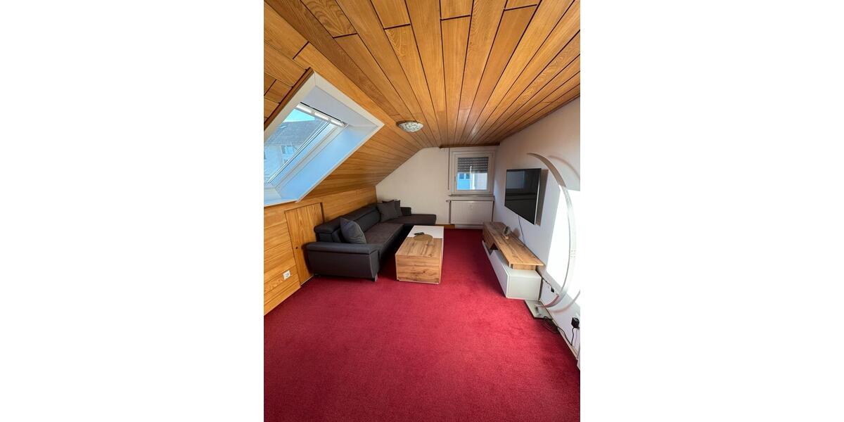 Dachgeschoßwohnung Öhringen - 2 Zimmer, 32 m&sup2;, 600&euro; | Angebot:24855429