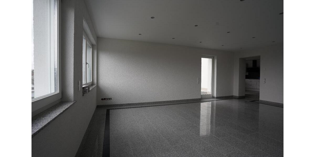 Etagenwohnung Überherrn - 2 Zimmer, 103 m&sup2;, 850&euro; | Angebot:26254544