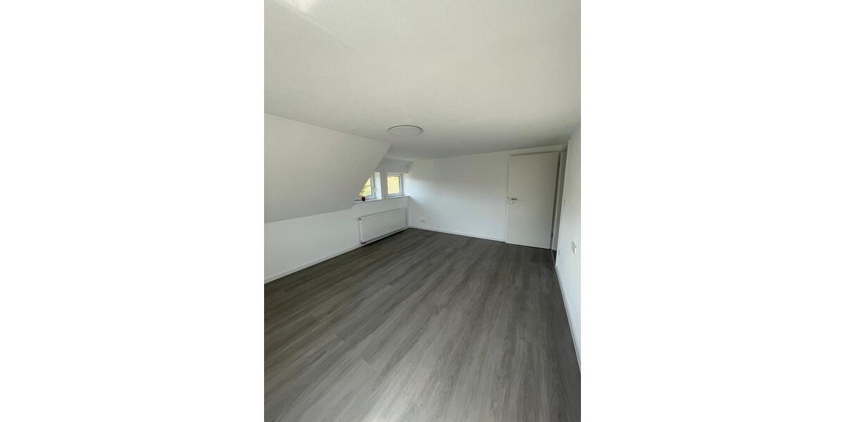 Dachgeschoßwohnung Rottweil - 3 Zimmer, 70 m&sup2;, 850&euro; | Angebot:26183210
