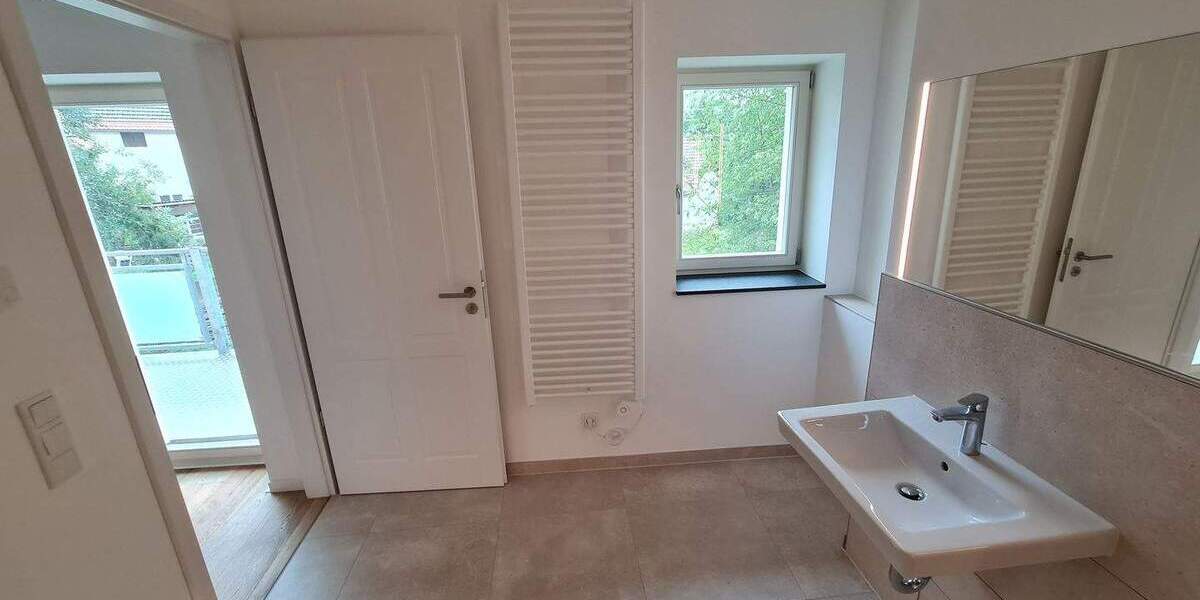 Mehrfamilienhaus, Wohnhaus Jena Zwätzen - 6 Zimmer, 1.830&euro; | Angebot:24872597