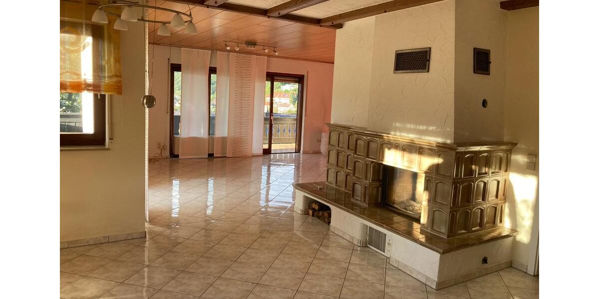 Etagenwohnung Eberbach - 4 Zimmer, 138 m&sup2;, 1.550&euro; | Angebot:25325060