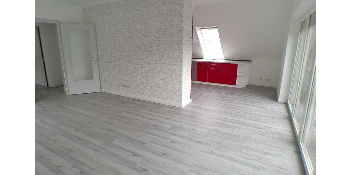 Dachgeschoßwohnung Itzehoe - 3.5 Zimmer, 81 m&sup2;, 900&euro; | Angebot:26030831